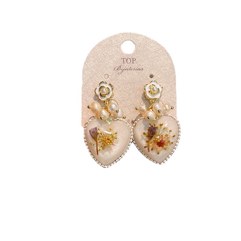 1 Pair Simple Style Classic Style Heart Shape Inlay Resin Freshwater Pearl Copper Pearl Drop Earrings