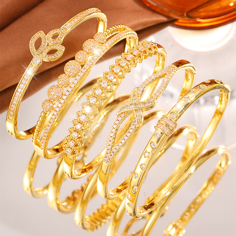 5pcs - Diversified Design Inlaid Bracelet Combination! The Infinite Symbols, Leaf Shapes, And Other Elements Are Eye-catching, With Exquisite Craftsmanship And Rich Styles, Showcasing Fashionable Ingenuity And Personalized Dressing Charm
