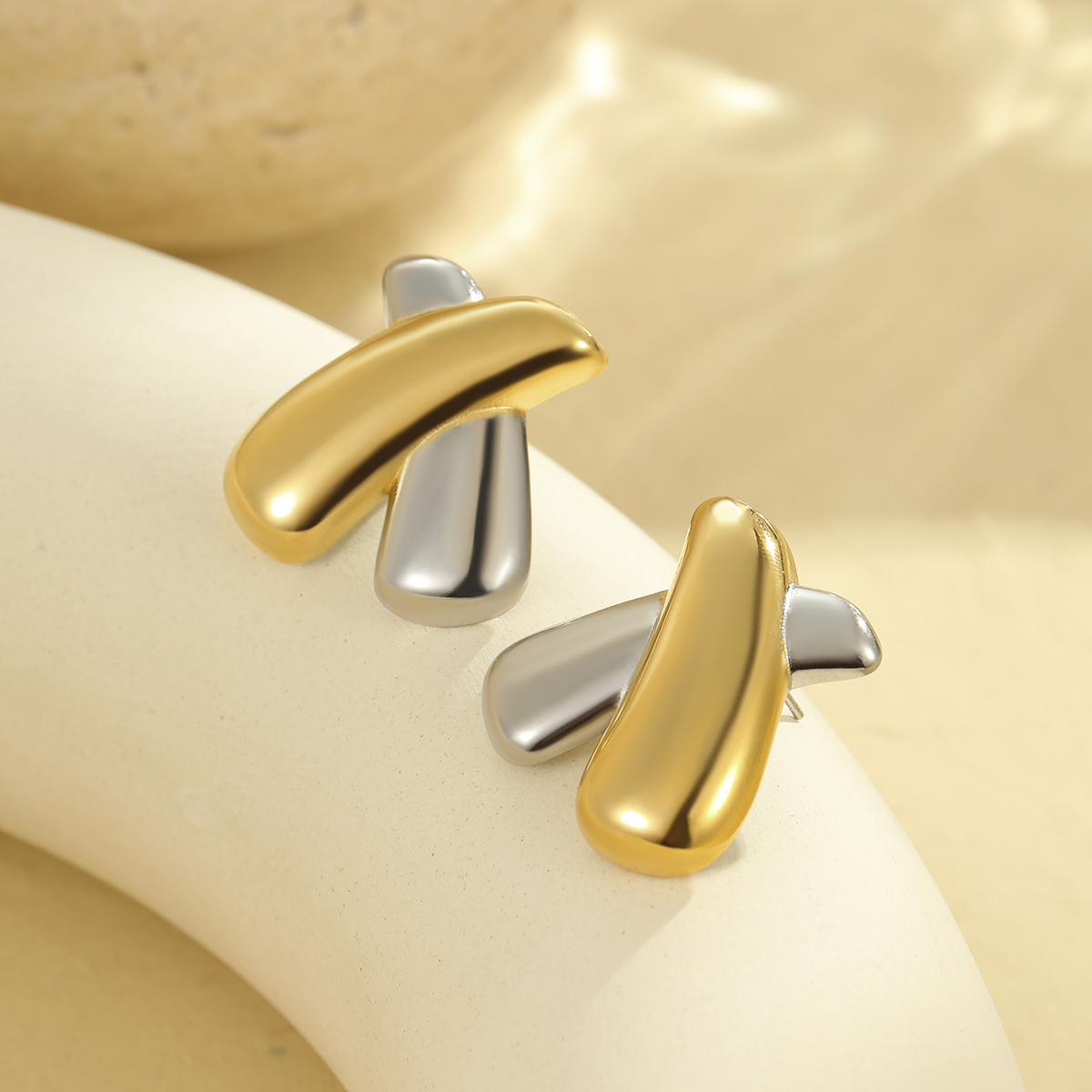 PVD Coated Real Gold Plated Color Block 304 Stainless Steel Classic Style Waterproof Non Tarnish Ear Studs