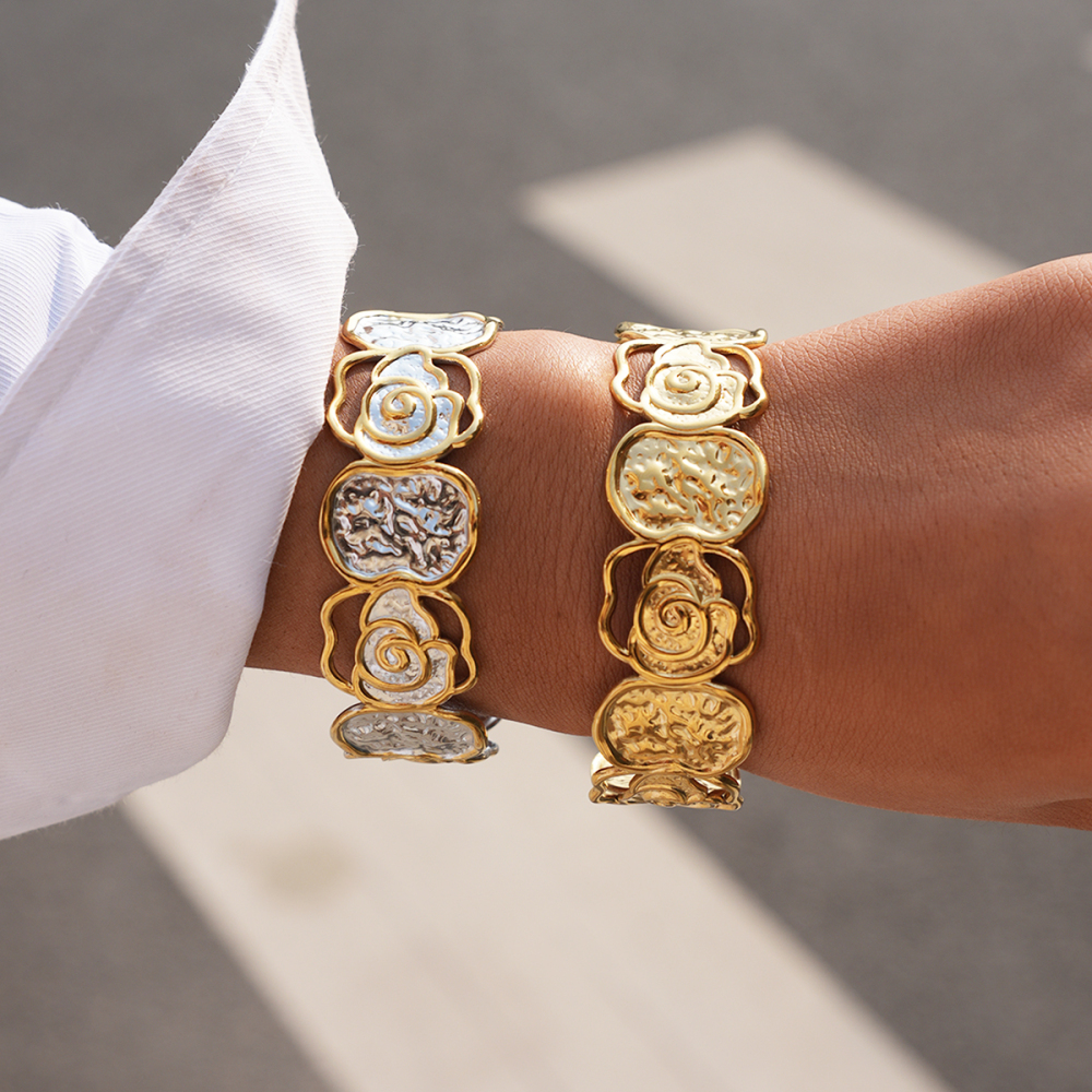 18K Gold Plated 304 Stainless Steel Vacuum Electroplating (In Furnace) Vintage Floral Rose Women's Bracelet Thick Jewelry Accessories Waterproof Non-Fading Asymmetric Three-Dimensional