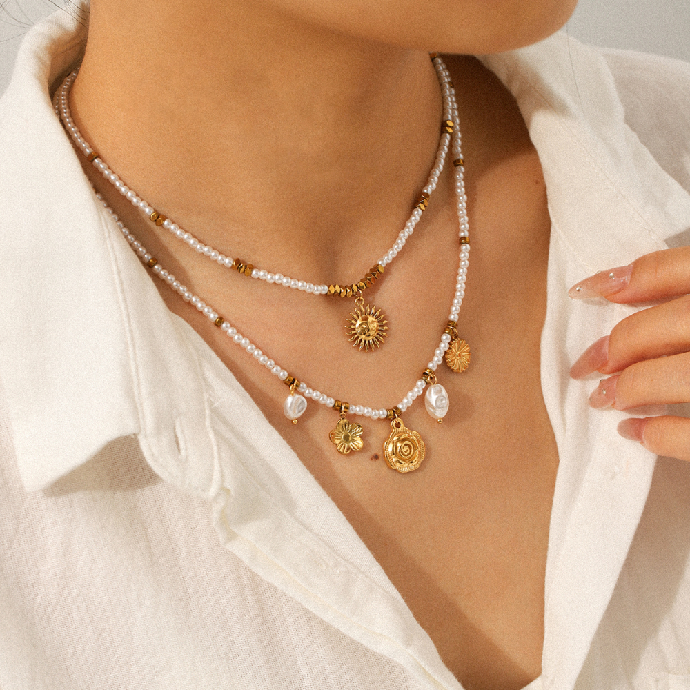 Jewelry Pearl Chain 304 Stainless Steel Sunflower Pendant Necklace For Women High-End Accessories Fashionable Necklace Vacuum Electroplated 18K Gold Plated INS Style Elegant Beaded Lobster Clasp