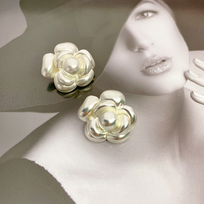 Fashionable Tea Rose Earrings Women's S925 Silver Needle Half-Matte Silver Color Floral Patterned Jewelry Accessories