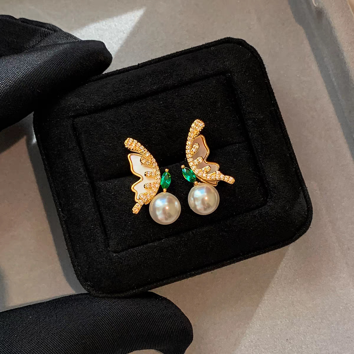 Natural Fritillary French Style Green Diamond Butterfly Pearl Stud Earrings Women's Light Luxury High-Grade Beautiful Fashion Earrings Earrings