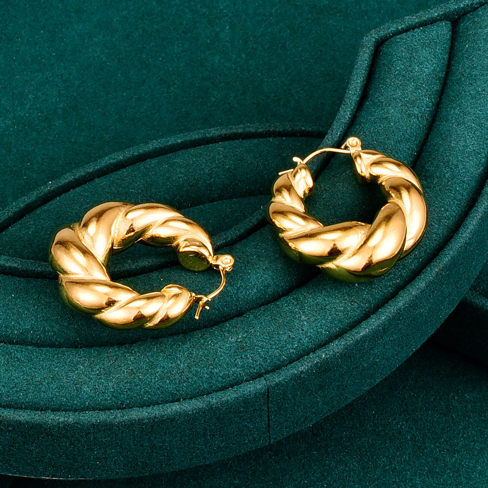 PVD Coated Real Gold Plated 18K Gold Heart 304 Stainless Steel Titanium Steel Fashion Waterproof Non Tarnish Earrings