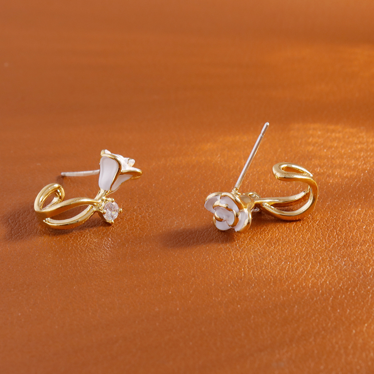Elegant White Rose French Style Earrings Unique Design Sensation Small Audience Trendy Flower Craft With Zirconia Women's Jewelry