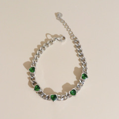 Aps961 White Gold Color + Green Heart