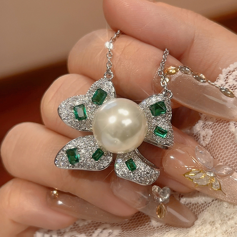 Green Butterfly Knot Pearl Necklace Earrings Set Women's Fashion High-End Lightweight Luxury Engraved Jewelry Accessories