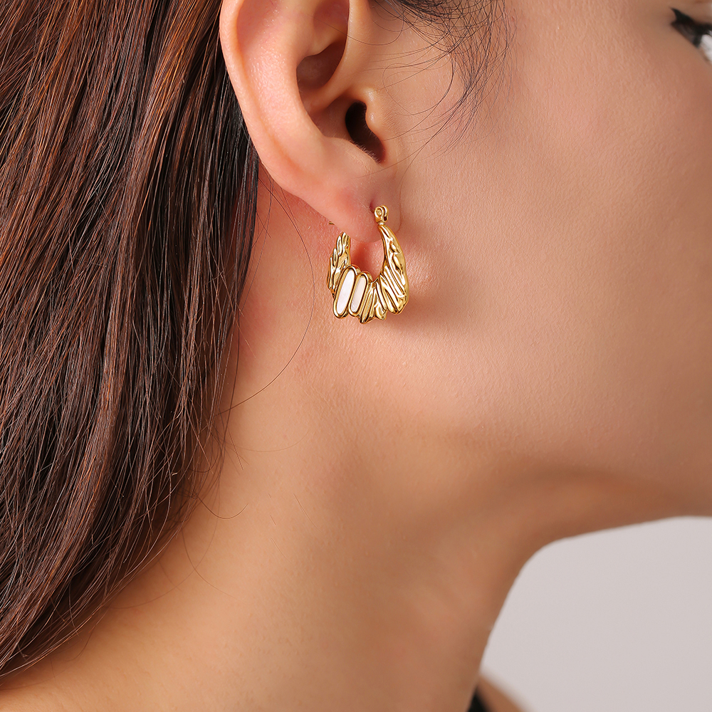 304 Stainless Steel Geometric PVD Coated Shell Real Gold Plated 18K Gold Elegant Artistic Commute Waterproof Non Tarnish Plating Earrings