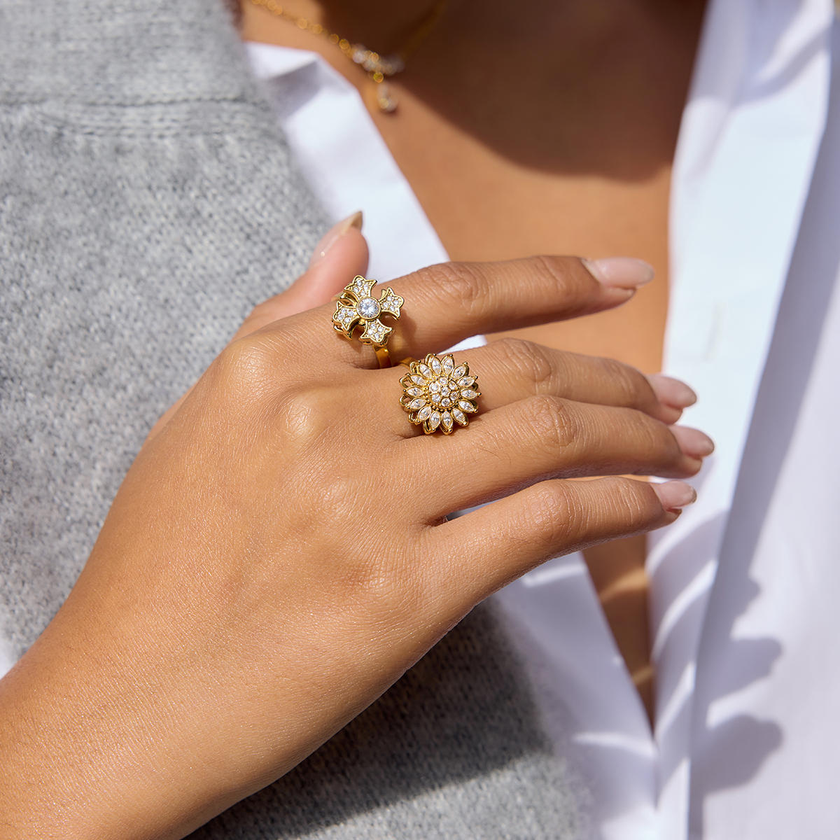 Women's Classic Style / 18K Gold 304 Stainless Steel With Rhinestone Flower Cross Rotatable Open Ring Geometric Asymmetric Mixed Color Vacuum Electroplated Zircon
