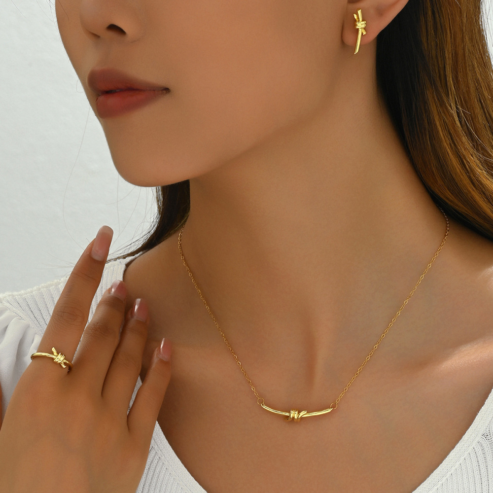 Simple Style Golden Chain Necklace Earrings Ring Set Fashionable Knot Shape Jewelry Display Sweet Stainless Steel Accessories