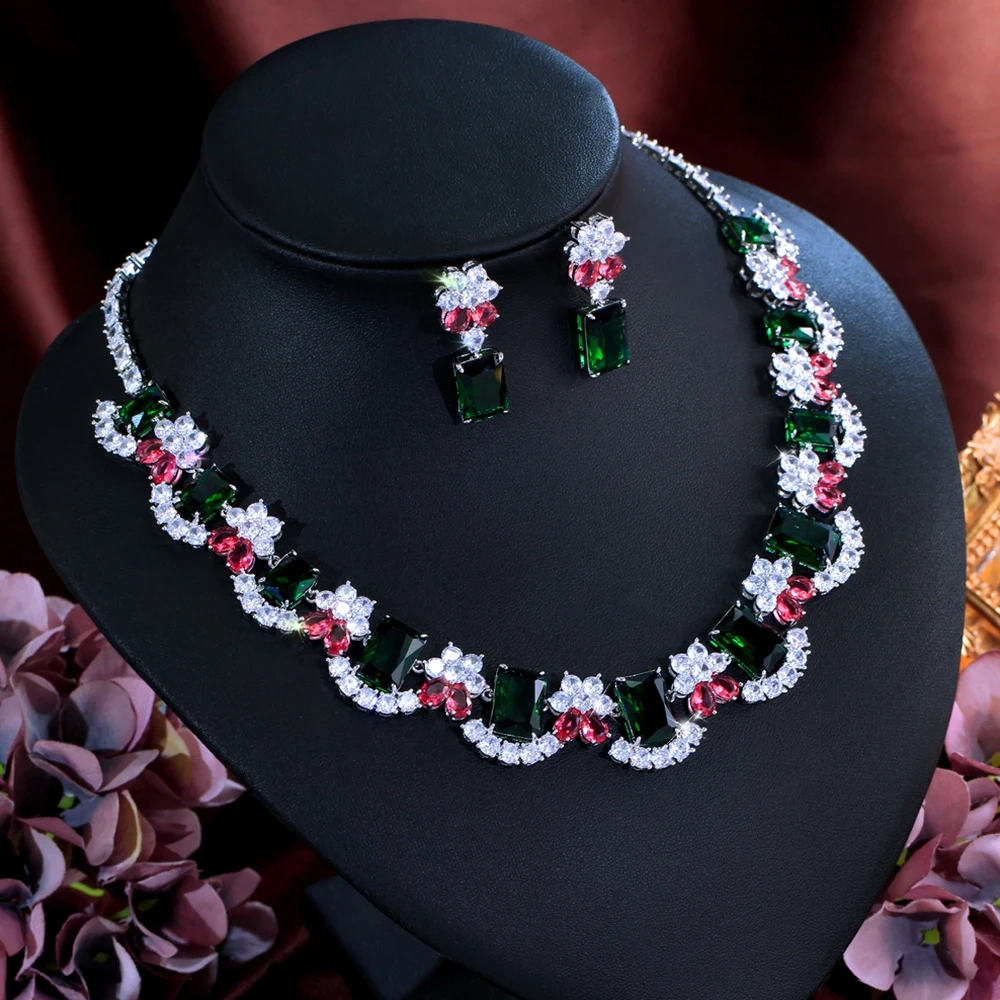 Two-Piece Copper Jewelry Set Vintage Multicolor Cubic Zirconia Luxurious Oversized Necklace And Earrings Set Suitable For Women Bridal Party Wedding Decoration Jewelry
