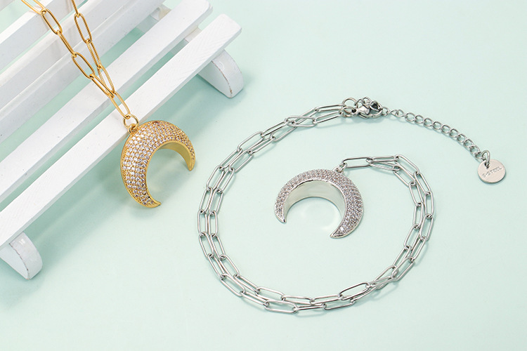 Fashion New Crescent Pendant Collarbone Chain Copper Necklace