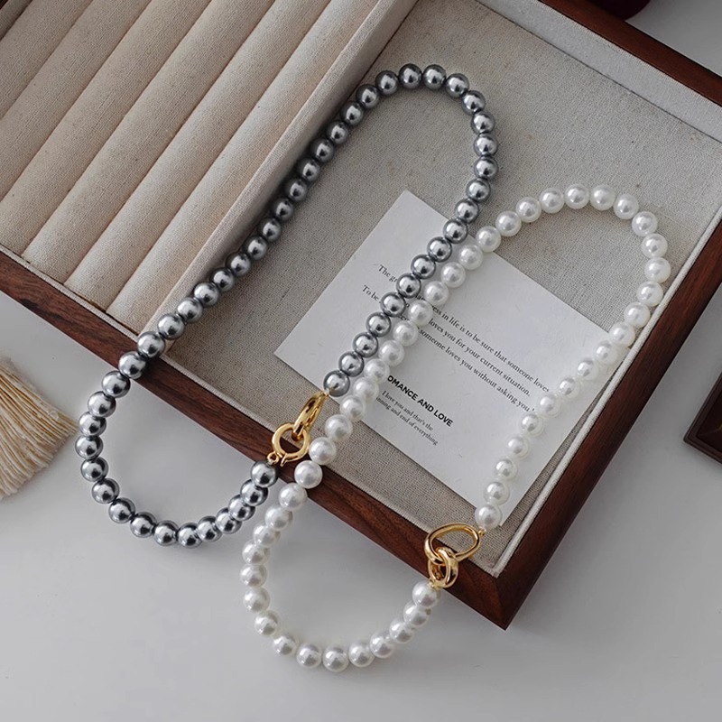 Shi Family Imitation Pearl Necklace Women's Luxury Minimalist Choker New Style Strong Light Round Crystal Pearl Clavicle Chain Sweater Chain