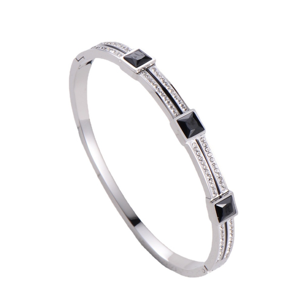 PVD Coated 18K Gold Plated Stainless Steel Waterproof Non Tarnish 304 Stainless Steel