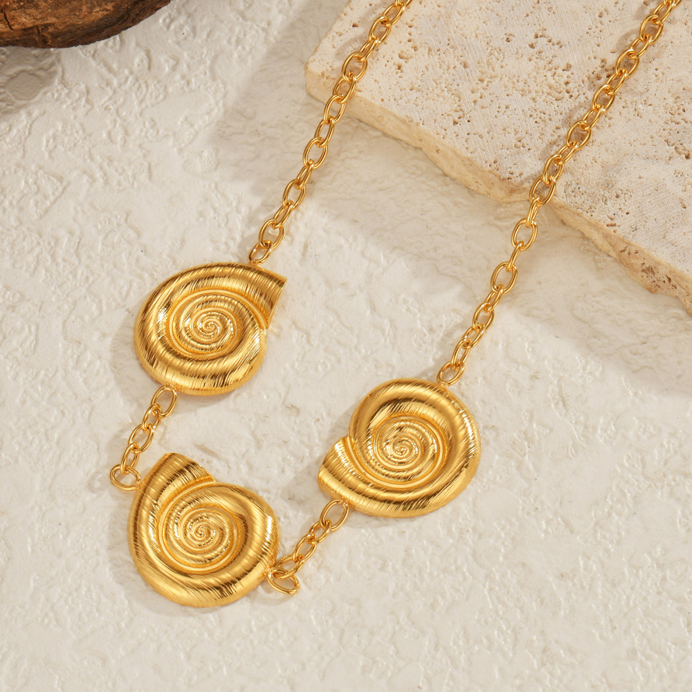 Exaggerated 18K Gold Stainless Steel Snail Spiral Necklace Titanium Steel Jewelry Unique Design Women's Accessories