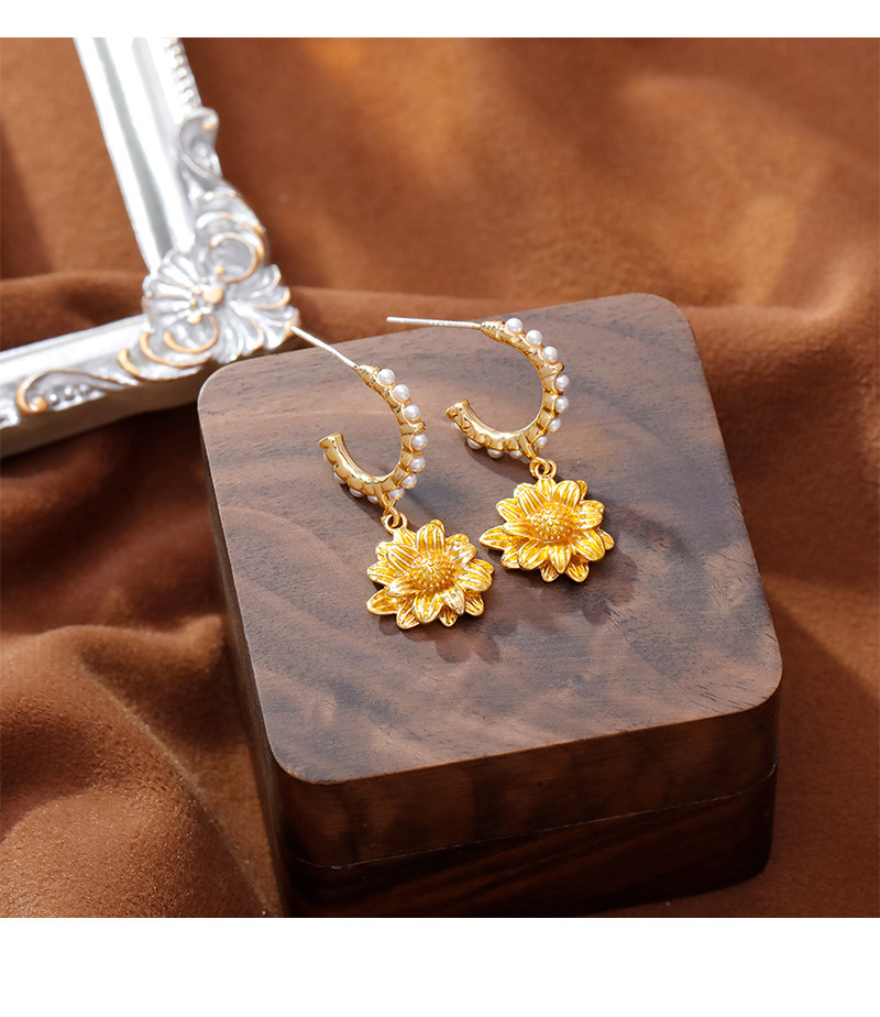 Unique Small Audience Design 925 Silver Needle Sunflower Flower Earrings Pearl Fashionable New  Women's Jewelry Accessories