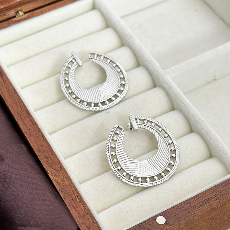 Elegant Unique Geometric Titanium Steel Plated Gold U-Shaped Earrings Women Fashion Jewelry Accessories OL Style Copper Material