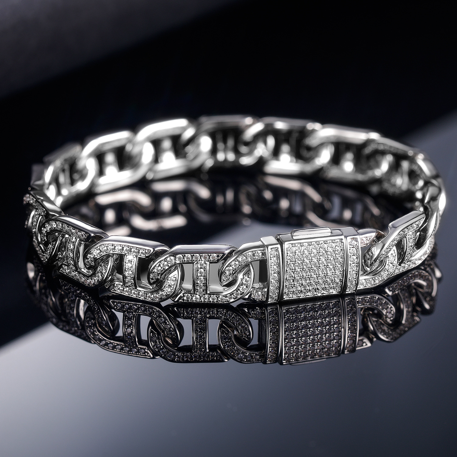 Copper Embedded Zirconia Cuban Bracelet Unisex Hip Hop Style Diamond Decorated Fashionable Couple Accessory 7.5 Inches 10mm