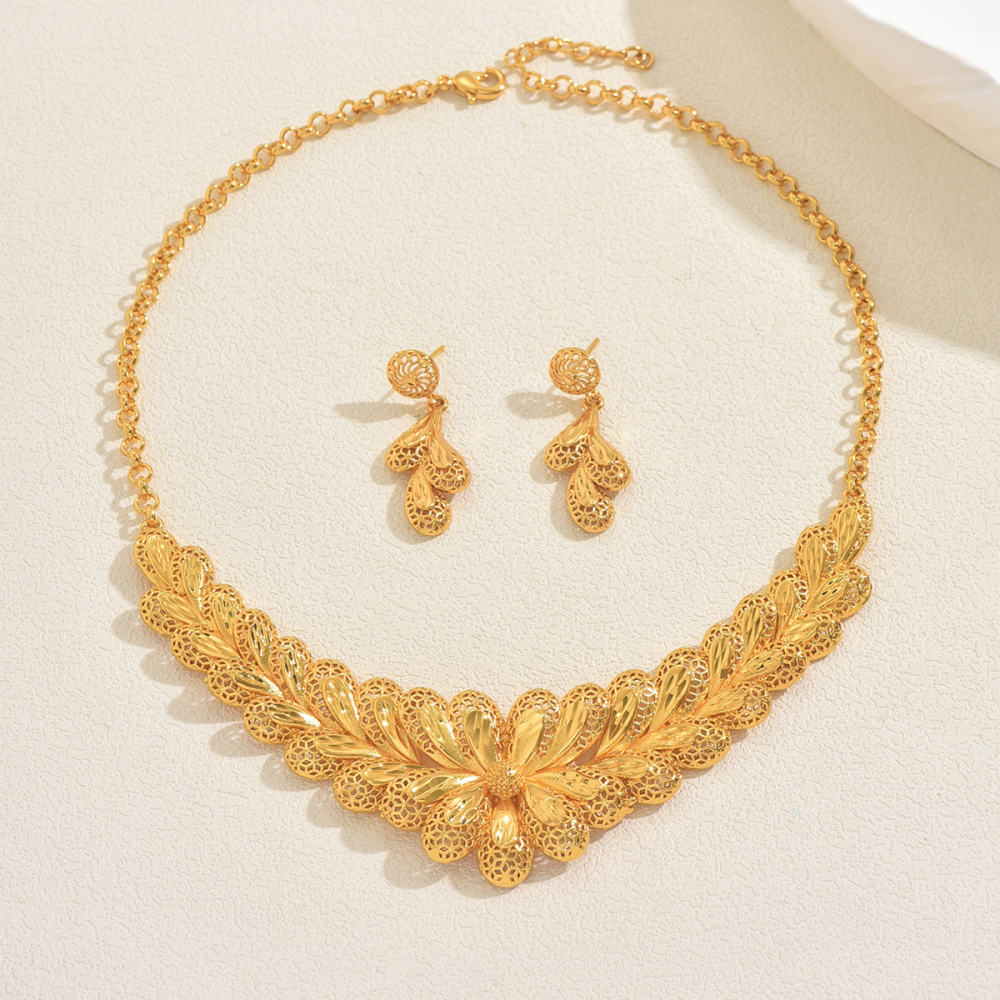 Three-piece Bridal Wedding Geometric Pattern Jewelry Set Elegant Luxurious Banquet Wedding Accessories