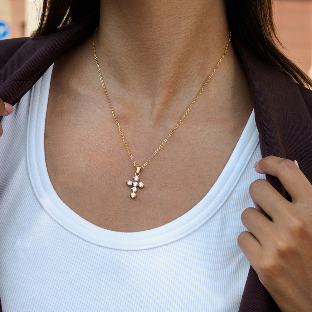 Ladies Classic Style 18K Gold Stainless Steel Zirconia Cross Pendant Necklace 40+5cm Round White Zirconia Clasps Chain Jewelry