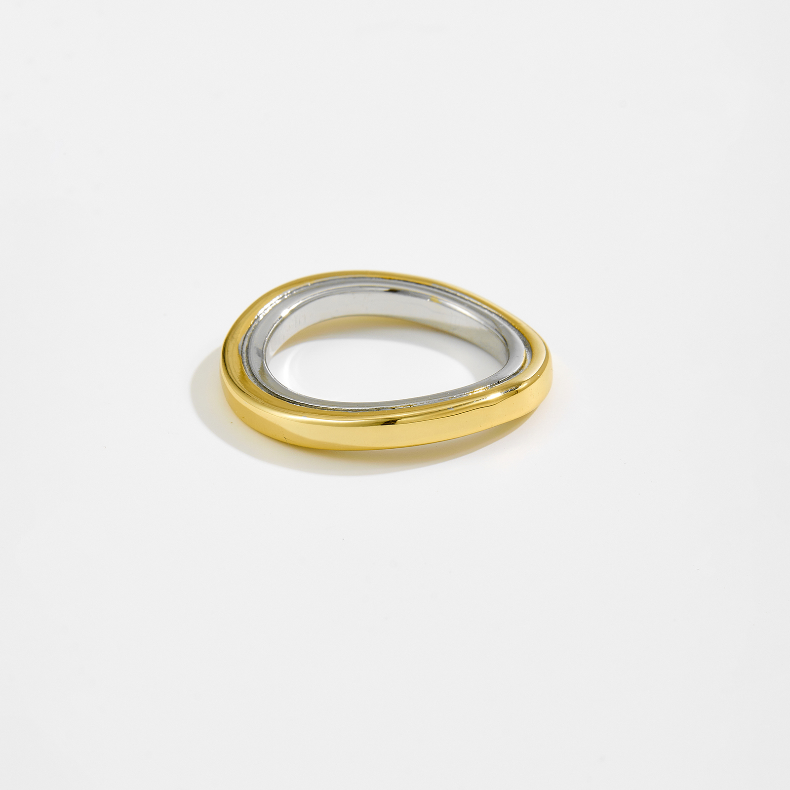 Trendy Gold And Silver Spliced Rings For Women Simple Style Daily Wear Fused Design Copper Material Four Seasons Universal