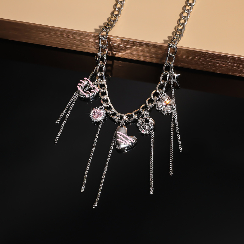 Pink Heart-shaped Tassel Chain Mosaic Necklace For Women Unique Design Cool Clavicle Chain Jewelry Accessories