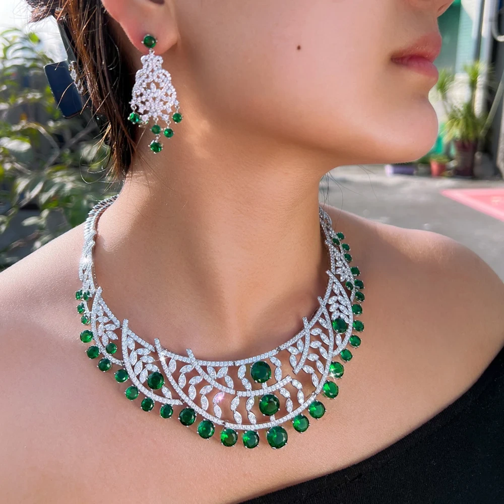 2-Piece Copper Jewelry Set Luxurious Shiny Green Full Cubic Zirconia Hollow Cut Necklace And Earrings Set Suitable For Women To Wear At Weddings And Parties