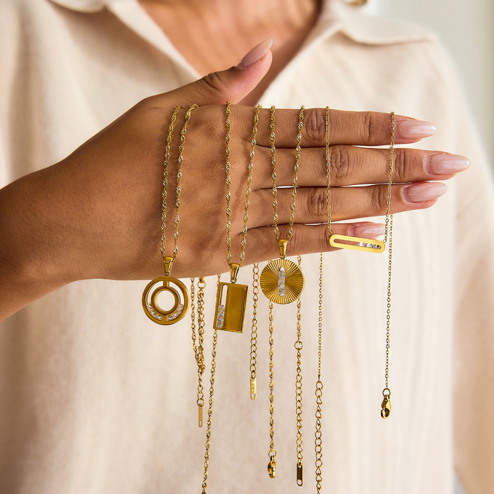 304 Stainless Steel Movable Zircon Vacuum Electroplating (In Furnace) Necklace Accessories For Women Autumn Winter Sweater Chain  Hot-Selling Titanium Steel Jewelry