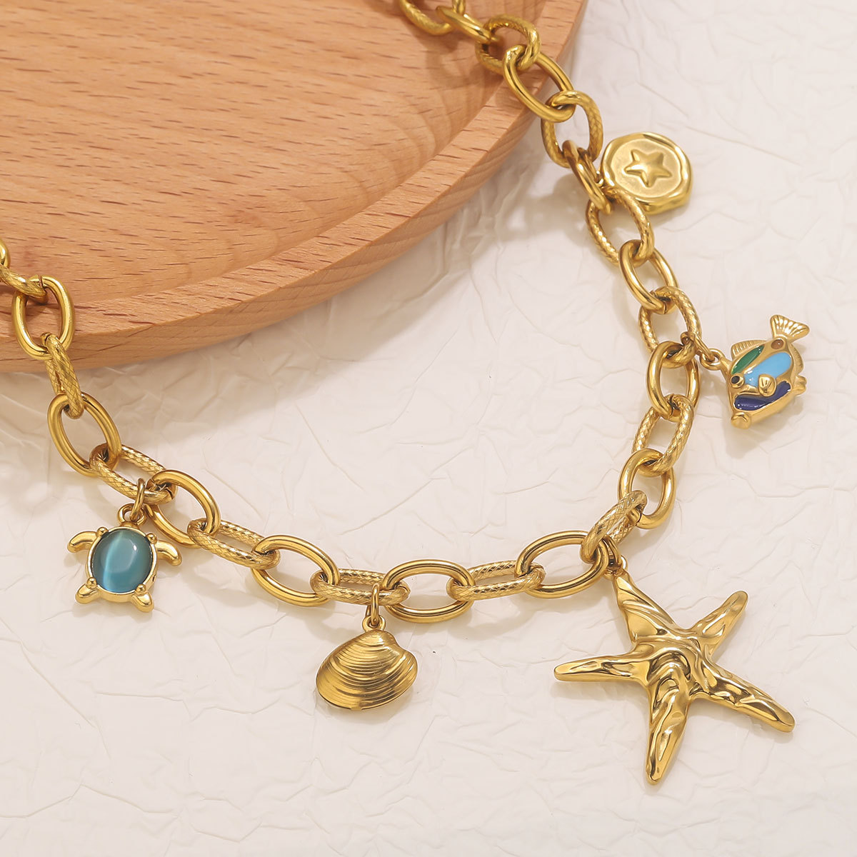 Ocean Wind Starfish Turtle Stainless Steel Necklace Golden Chain Multi-Pendant Design Fashion Necklace Ornament