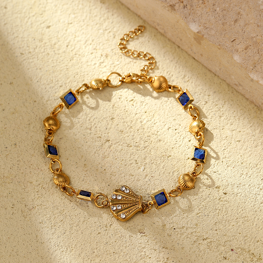 18K Gold Plated 304 Stainless Steel Vacuum Plating Zircon Four Leaf Clover Round Heart Shape Classic Style Bracelets For Women's