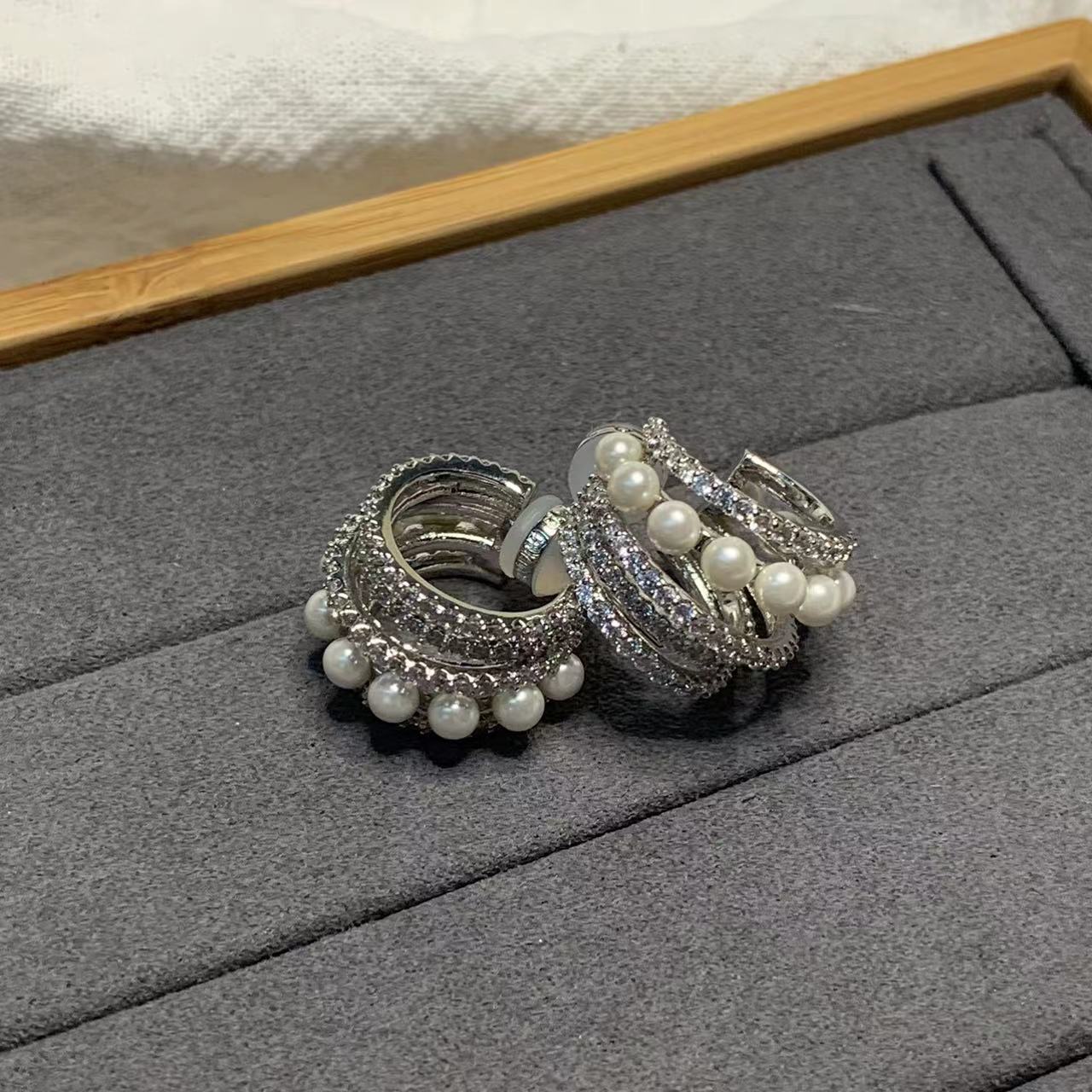 Elegant French Pearl Stud Earrings Women's Diamond Embedded Line Multi-circle Pearl Hoops Stylish Fashion Jewelry Accessories