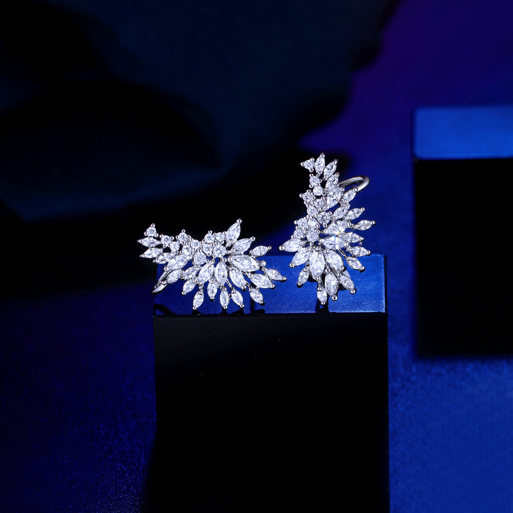 Graceful Angel Wing Shape Earrings For Women Full Zircon Rhombus Ear Clips Pair Copper Water Plated Rhodium Jewelry Accessories