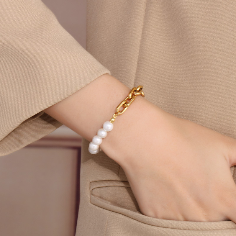 PVD Coated 18K Gold Plated Geometric Stainless Steel Freshwater Pearl Simple Style Classic Style Waterproof Non Tarnish Bracelets