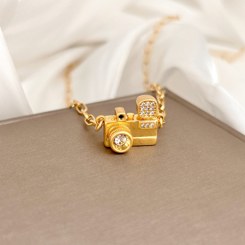 Diamond-encrusted Camera Necklace Unique Vintage Earrings Women's Jewelry Accessories