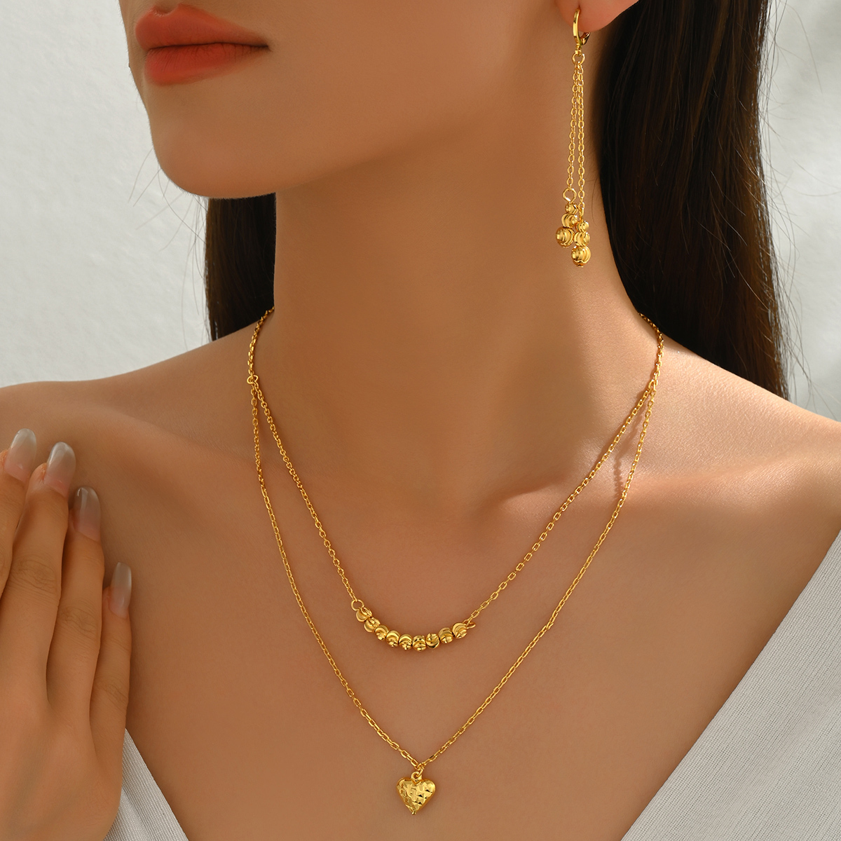 Elegant Double Layer Heart Shaped Necklace And Earrings Set For Women Suitable For Wedding Anniversary Dinner Party Wear