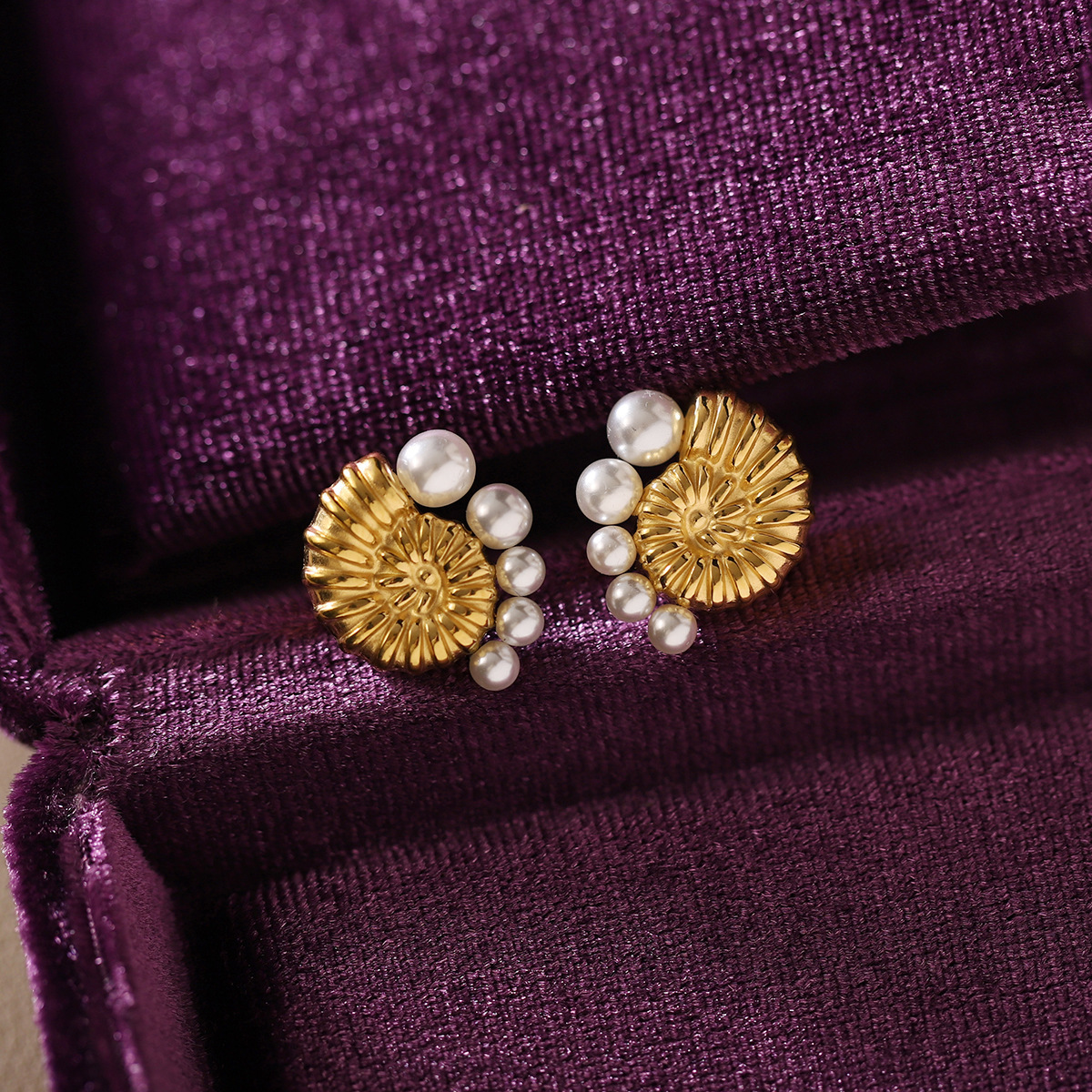 Gradient Pearl Earrings Titanium Steel Material 18K Gold Plated Shell Design Simple Rose Gold Women's Jewelry Accessories