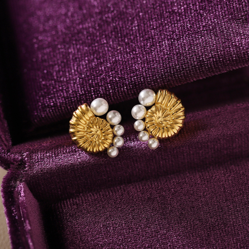 Gradient Pearl Earrings Titanium Steel Material 18K Gold Plated Shell Design Simple Rose Gold Women's Jewelry Accessories