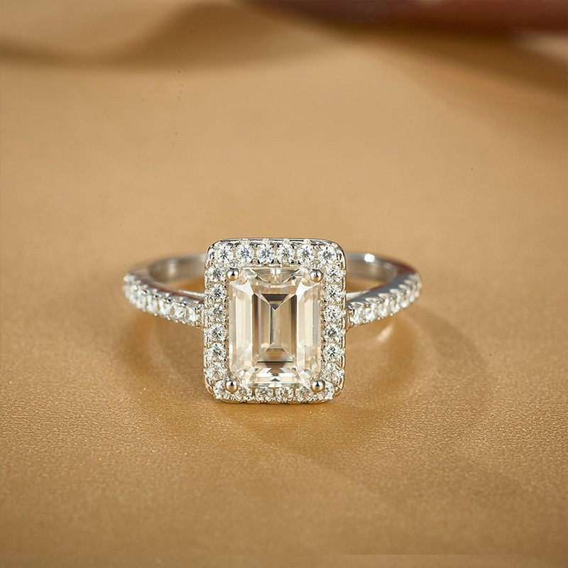 New Arrival 2Carat Halo Emerald Cut Moissanite 925 Sterling Silver Ring For Women Moissanite Wedding Ring Girl