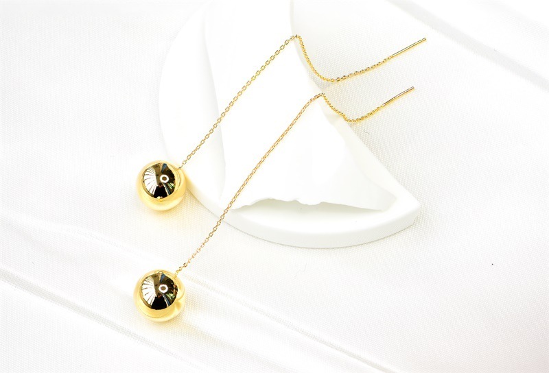 Elegant Silver Needle Metal Ball Stud Earrings Women's Fashion OL Style Simple Atmosphere Autumn Winter Jewelry Accessories