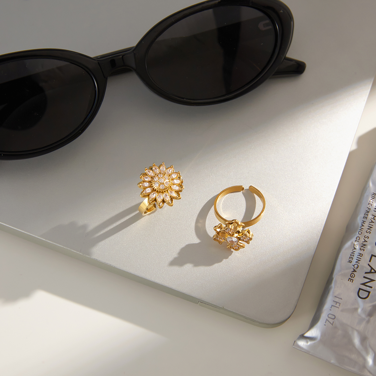 Women's Classic Style / 18K Gold 304 Stainless Steel With Rhinestone Flower Cross Rotatable Open Ring Geometric Asymmetric Mixed Color Vacuum Electroplated Zircon