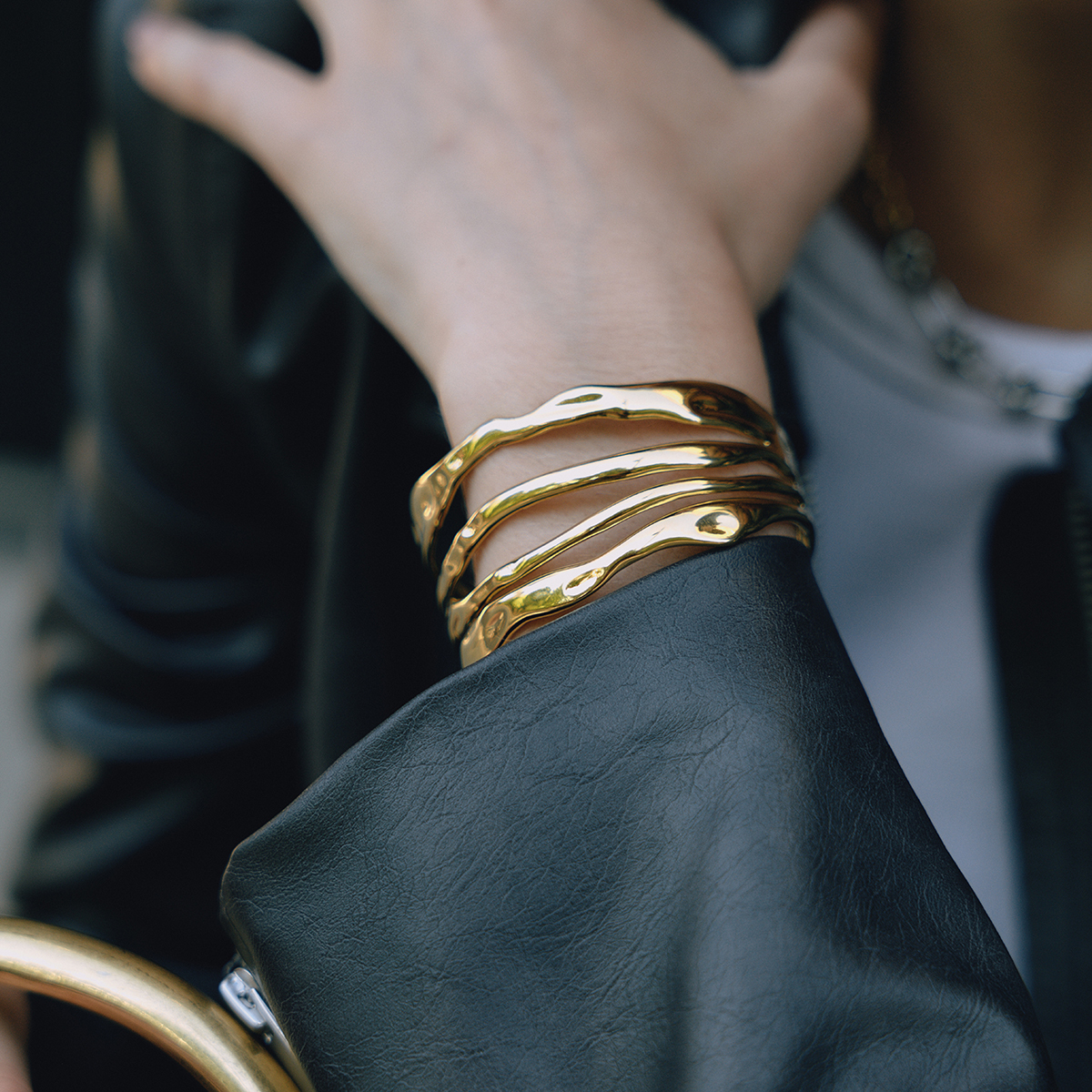 Women's Simple Style 18K Gold 304 Stainless Steel Four-Layer Hollow Open Bracelet Fashion Elegant Jewelry Accessories Vacuum Electroplating (In Furnace) Plated With 18K Real Gold