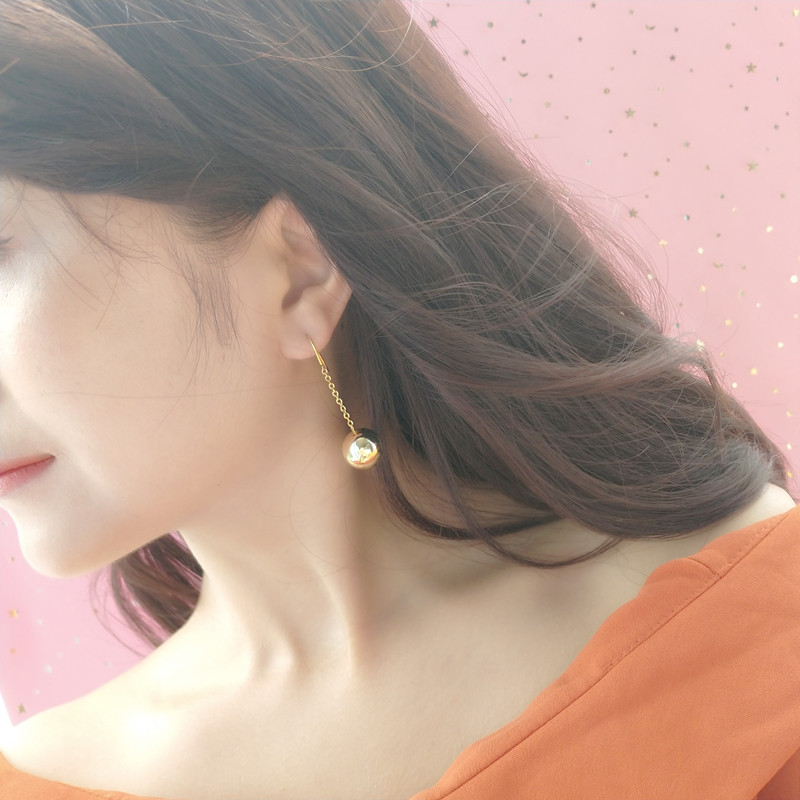 Elegant Silver Needle Metal Ball Stud Earrings Women's Fashion OL Style Simple Atmosphere Autumn Winter Jewelry Accessories