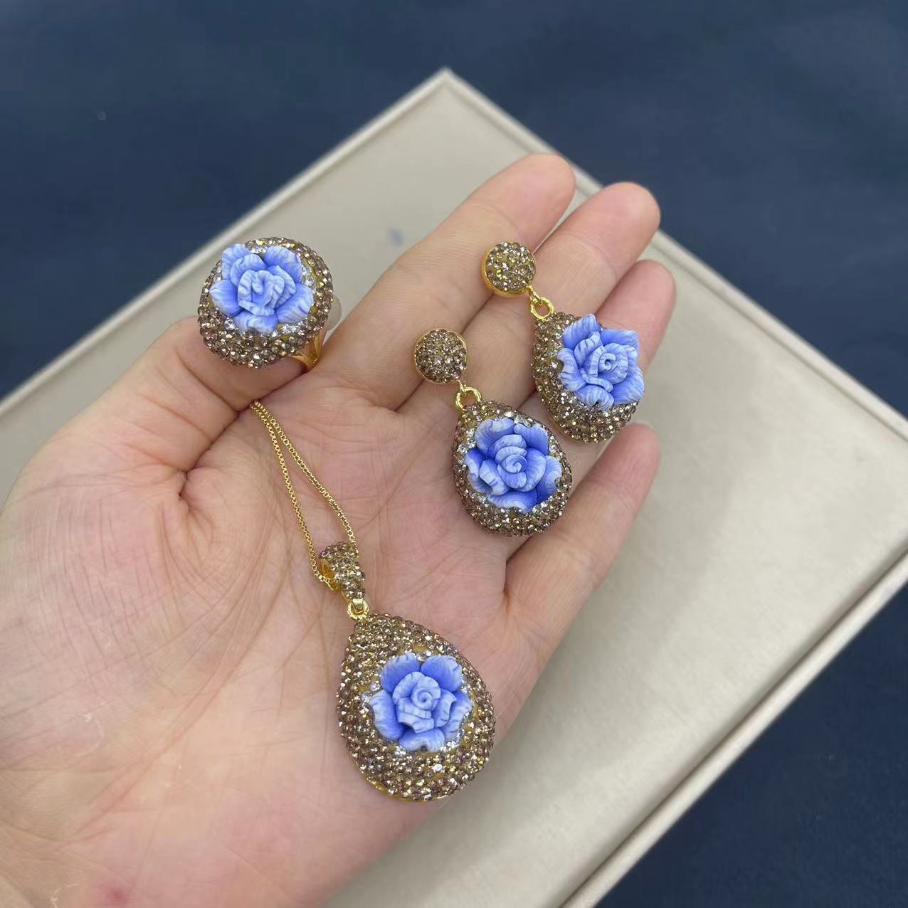 New Soft Clay Flower Inlay Three-Piece Set Personalized Lapis Rose Flower Mid-Aged High-End Feeling Jewelry Accessories