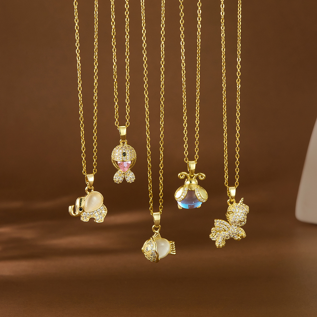 New Style Pink Zircon Fish Pendant Necklace Titanium Steel Cute Animal Design Sensation Fashionable Women's Jewelry Accessory