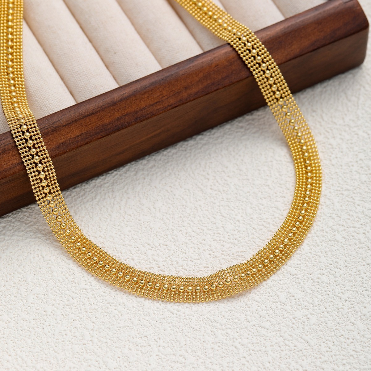 Exaggerated Gold Metal Hip-Hop Necklace Cuban Chain Accessories Unisex Meteor Shower Starry Sky Gold Plated