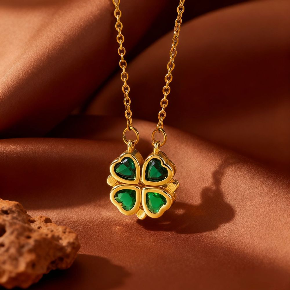 Stainless Steel Necklace Ladies Foldable Four-leaf Clover Colorful Zircon Heart-shaped Jewelry Accessories