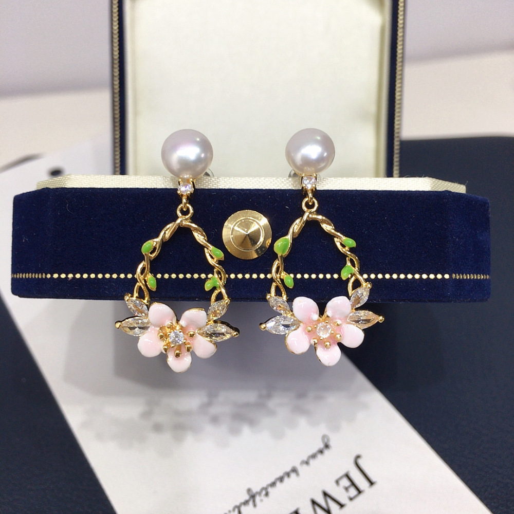 Natural Freshwater Pearl Earrings Women's Elegant Pink Flower Zirconia Studs Wedding Jewelry Fashionable Pearl Accessories
