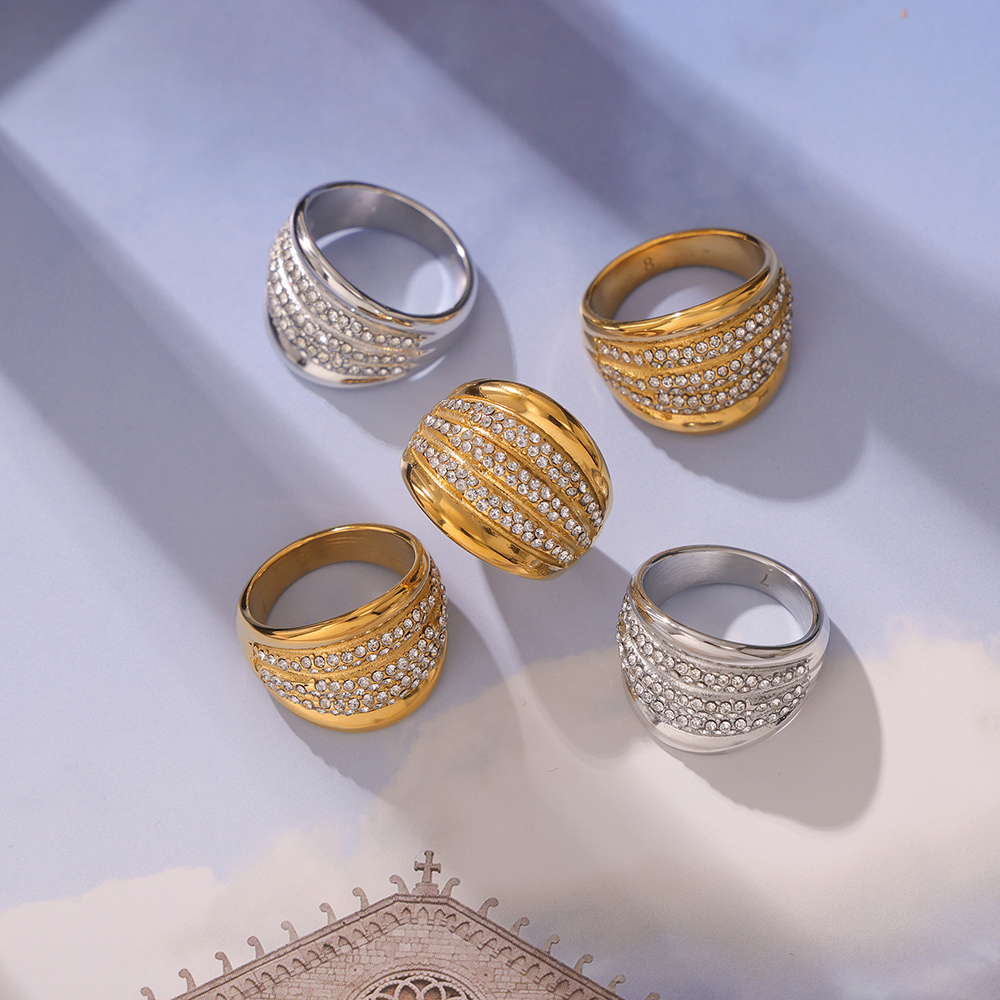 PVD Coated Real Gold Plated 18K Gold Circle Round 304 Stainless Steel Simple Style Classic Style Waterproof Non Tarnish Rings