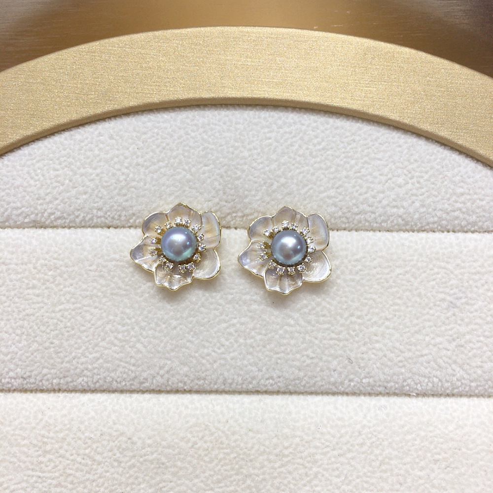 Natural Freshwater Pearl Earrings Women High-End Classic Baked Paint Camellia Pearl Studs Internet Famous Jewelry Accessories