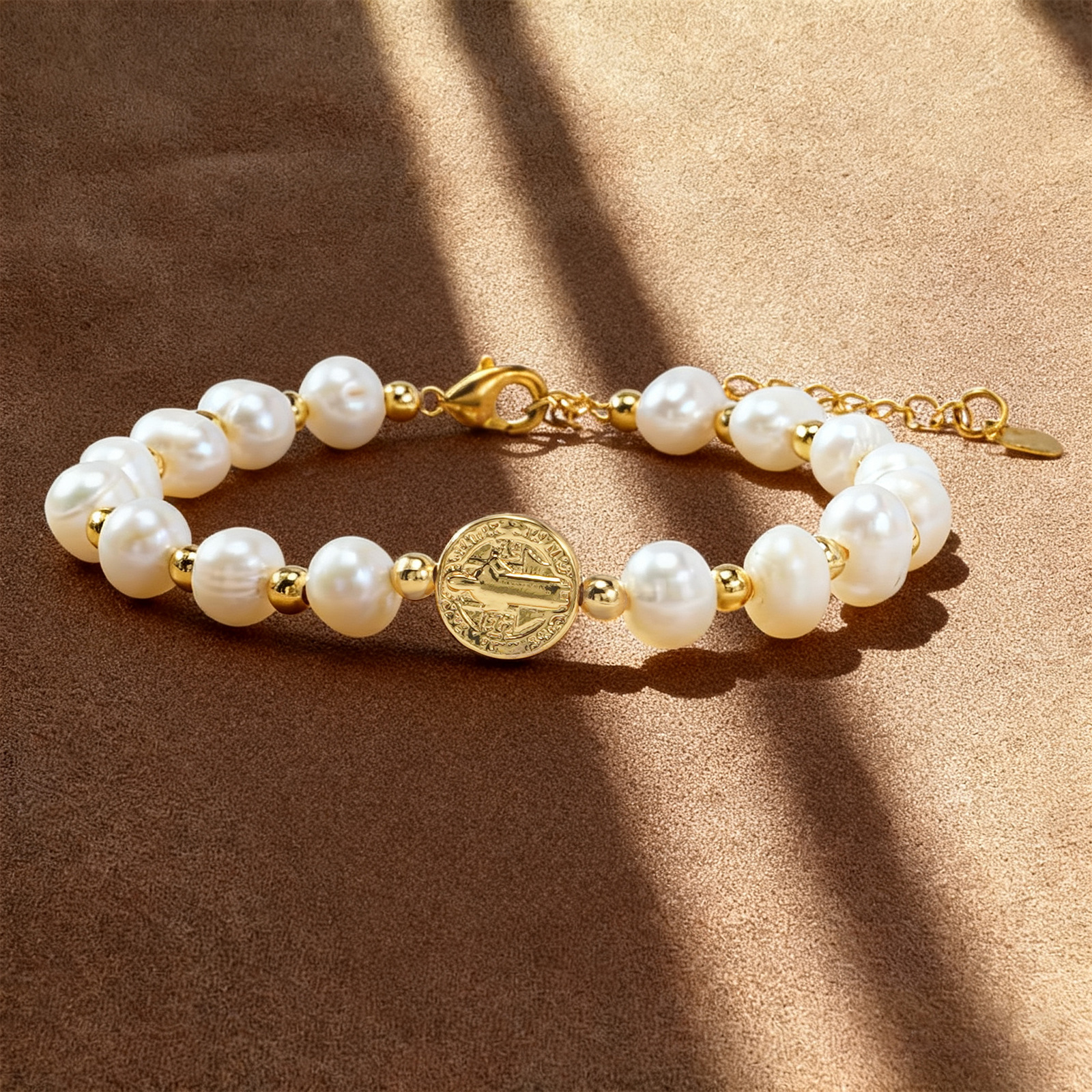 Elegant Pearl Metal Bracelet Fashion Women's Business Gift Cross Ring Bracelet Fashion Chain Accessory Suitable For Parties And Travel